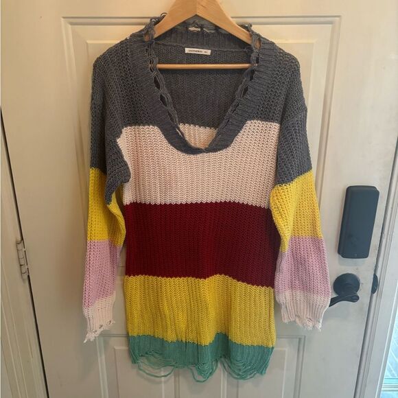 Multicolor V-Neck Women's Sweater - Picture 3 of 5